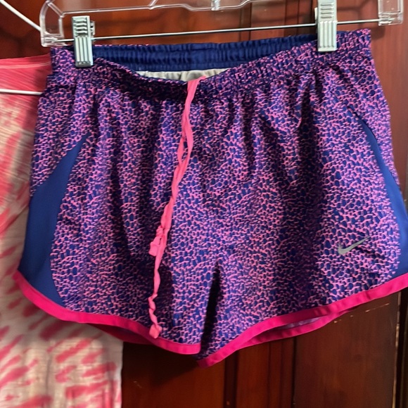 Set Pink and Nike  if you like pink and purple 💜💗 Small - Picture 2 of 4